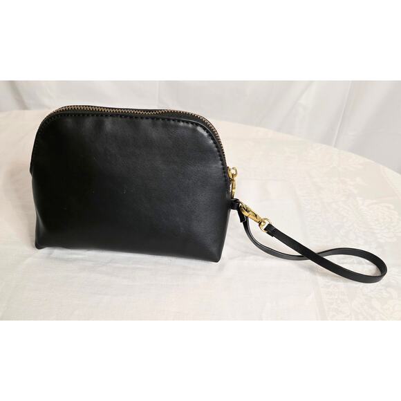 Miztique Black Zip Clutch Purse 7" x 5 1/2"  Gold Zipper - Picture 1 of 6